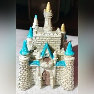 Fairy Tale Castle Connie N Randy 4” Mini Garden Accessories